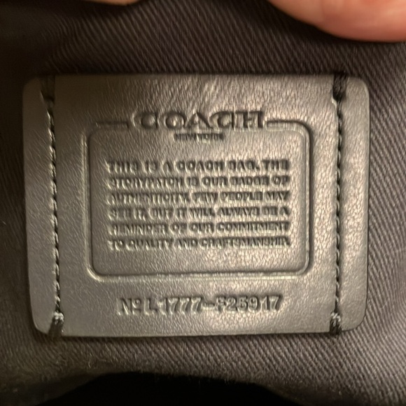 COACH CHECKERED HEART CANVAS TOTE. NAVY. BRAND NEW. TOO CUTE!  NWT - Picture 8 of 12